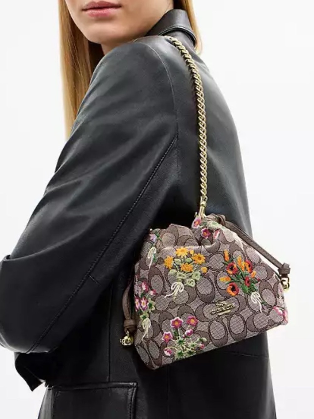 NWT🌷Coach Faye Mini Drawstring Bag
Signature Jacquard With Floral Embroidery - Picture 8 of 10